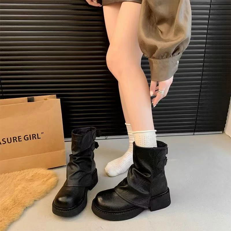 时装秋冬2025年时尚新款复古百搭秋季英伦风粗跟圆头堆堆时装靴女