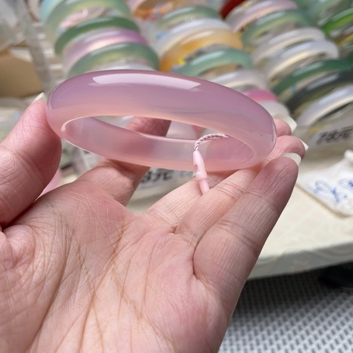 玛瑙/玉髓未镶嵌手镯56圈口