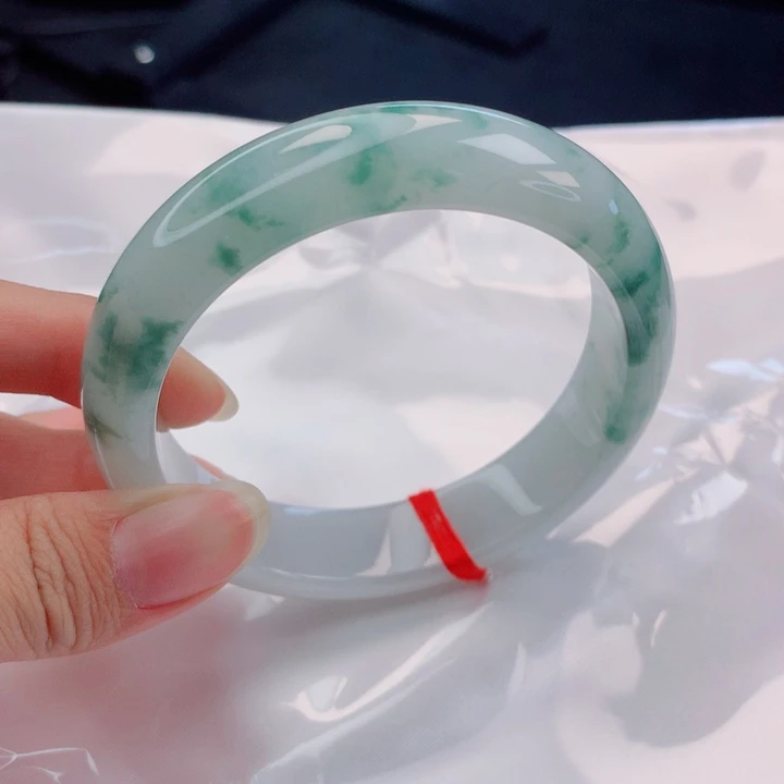 未镶嵌手镯翡翠58圈