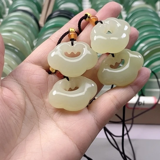 东陵石未镶嵌手链