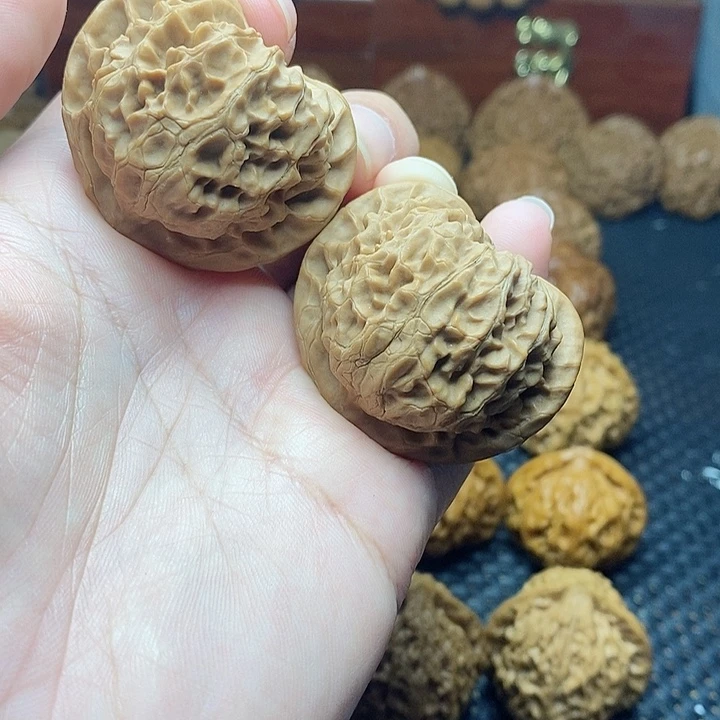 文玩核桃把件42宫灯