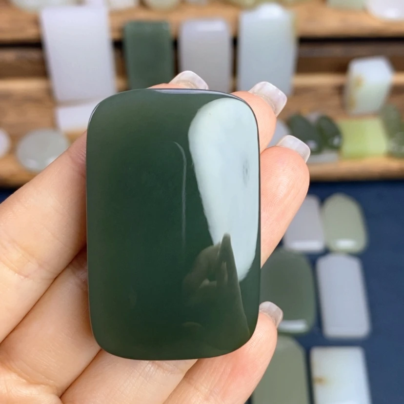 【闪购商品】颈饰未镶嵌和田玉