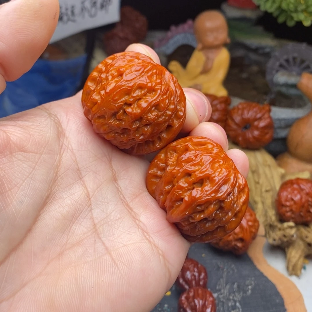 给***烟把件文玩核桃磨盘