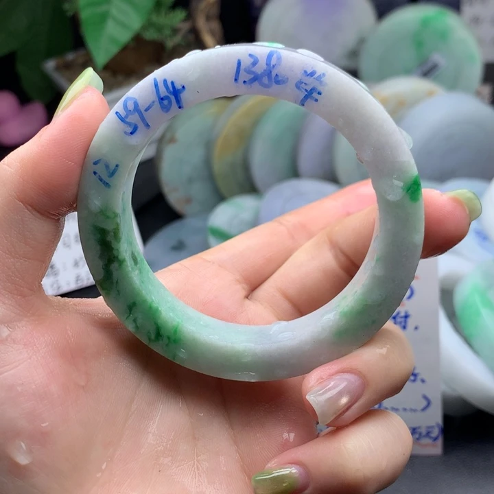 未镶嵌手镯定制翡翠