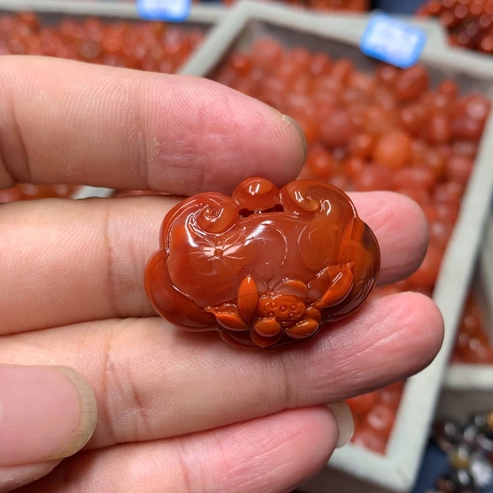 吊坠(不含链)未镶嵌南红玛瑙