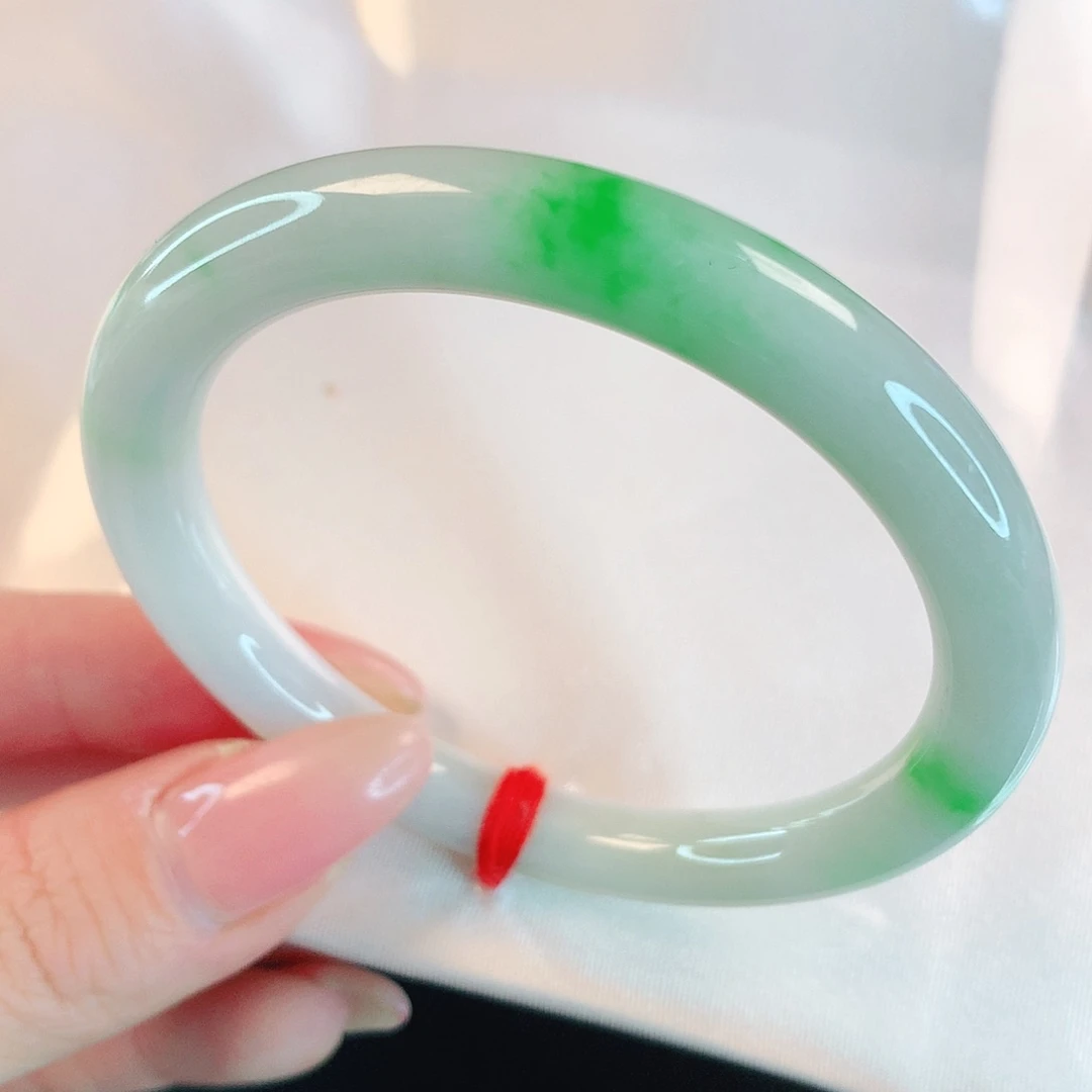 翡翠手镯未镶嵌5119翡翠