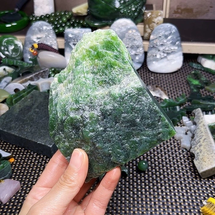 和田玉未镶嵌珠宝半成品