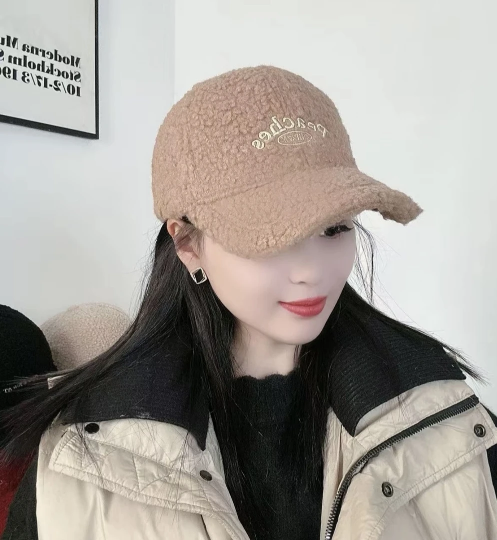 秋冬季新款羊羔毛刺绣字母棒球帽子女户外防寒保暖时尚百搭鸭舌帽