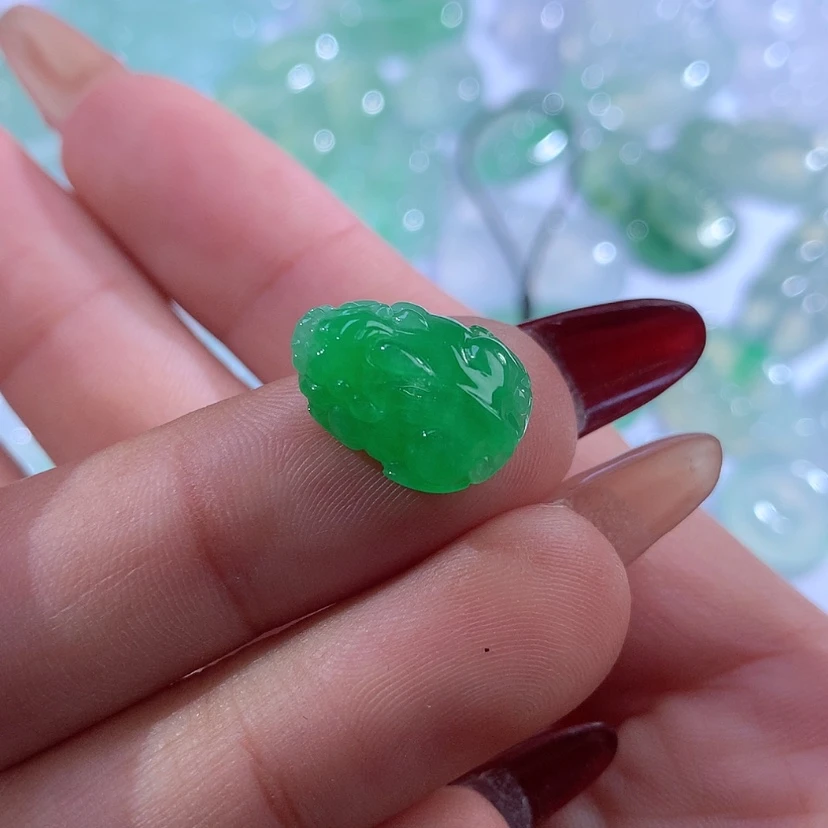 【闪购商品】翡翠颈饰未镶嵌缅甸