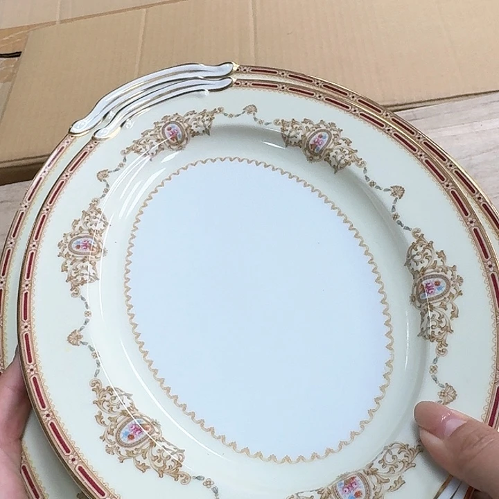 国****瓷瓷器。 瓷器。  瓷器