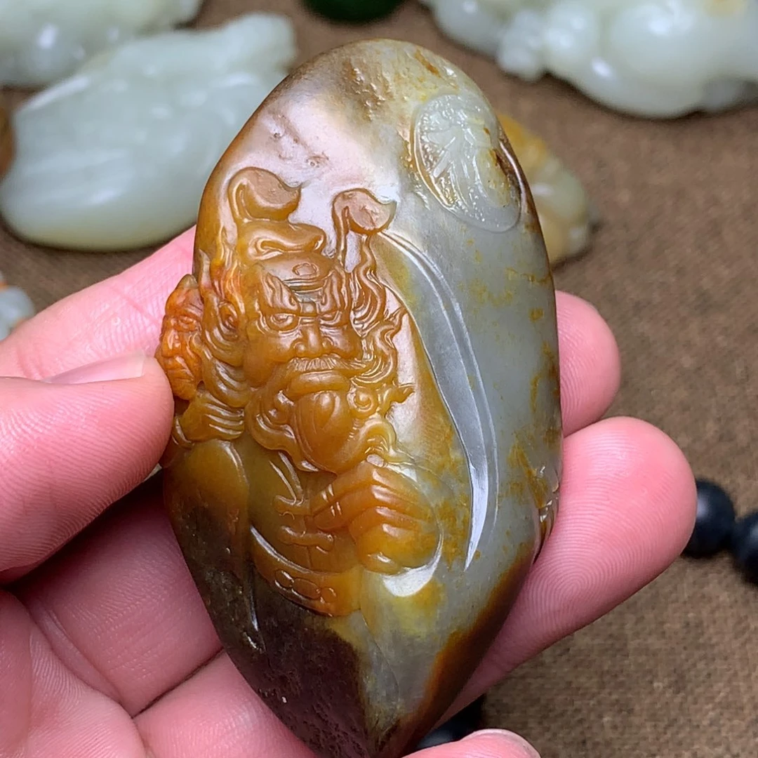 运***坤和田玉未镶嵌颈饰