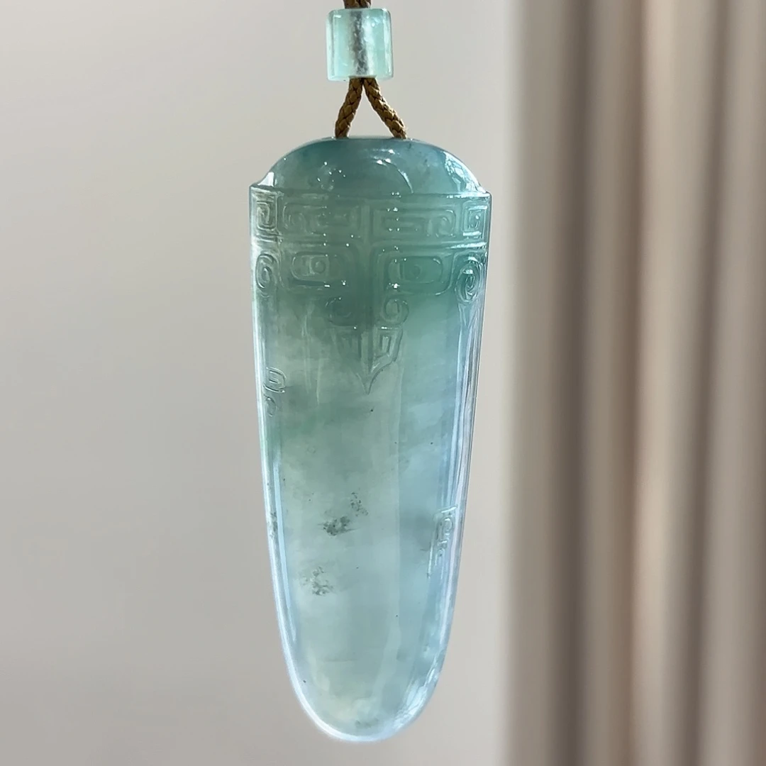 翡翠未镶嵌吊坠(不含链)翡翠吊坠多人不退不换