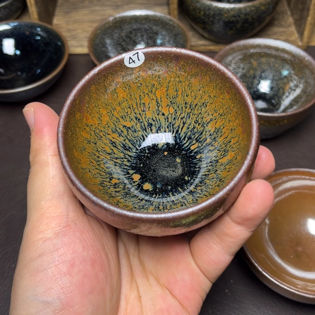 茶盏你也不接了嘛亲们想