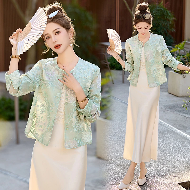 短外套女装2025夏天衣服夏季新款气质时尚薄款防晒刺绣新中式外套