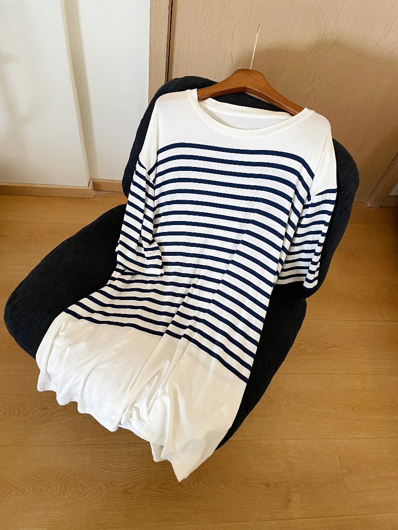 【王小姐】宽松慵懒风“定位”条纹薄款中长款连衣裙女