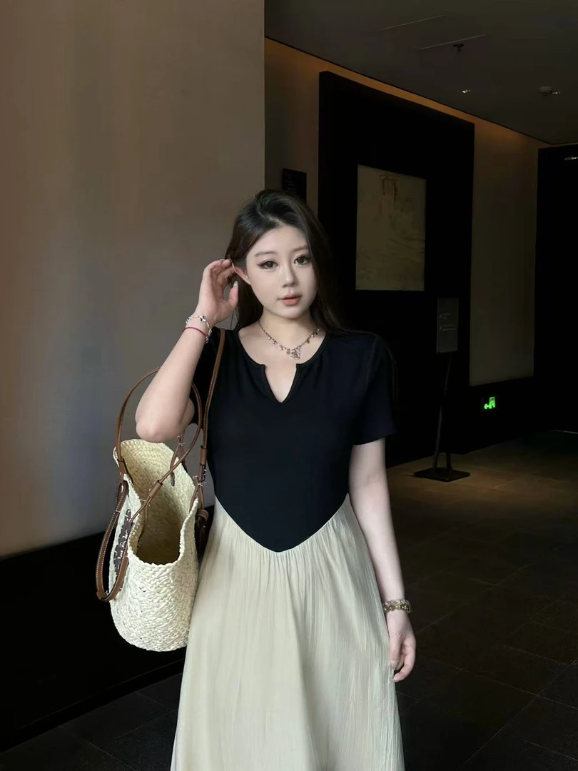 琪琪怪怪大码女装【茶歇午后】假两件拼接收腰显瘦连衣裙D16989QD