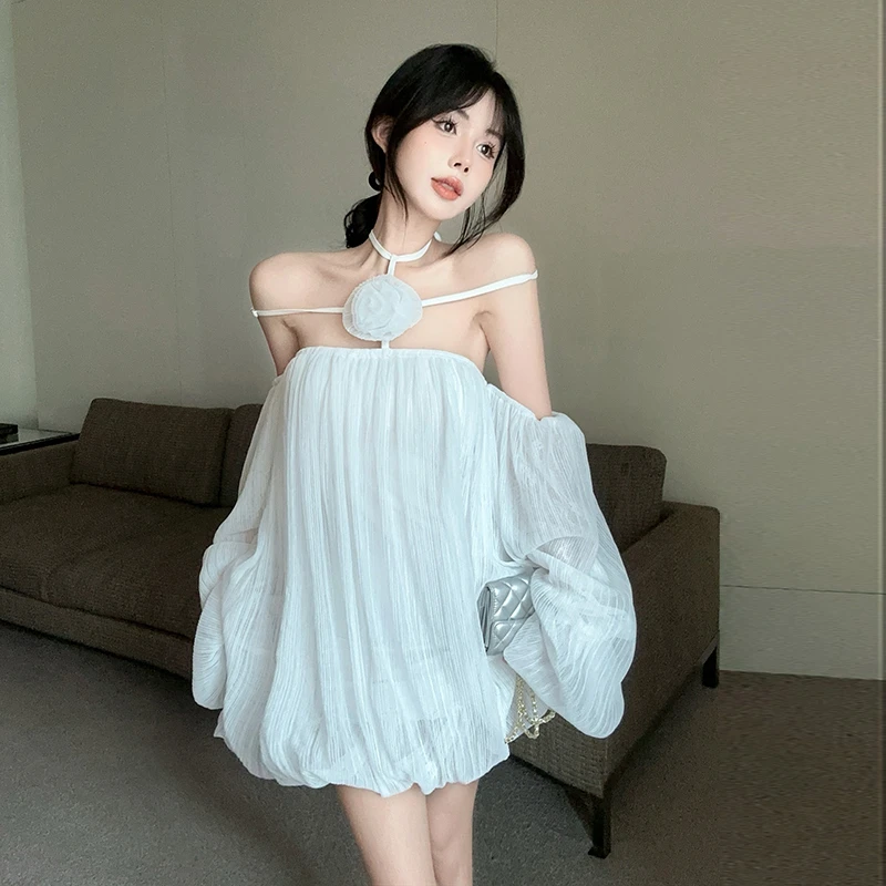 温柔风挂脖露肩花朵抹胸连衣裙宽松显瘦名媛气质网纱修身纯欲短裙