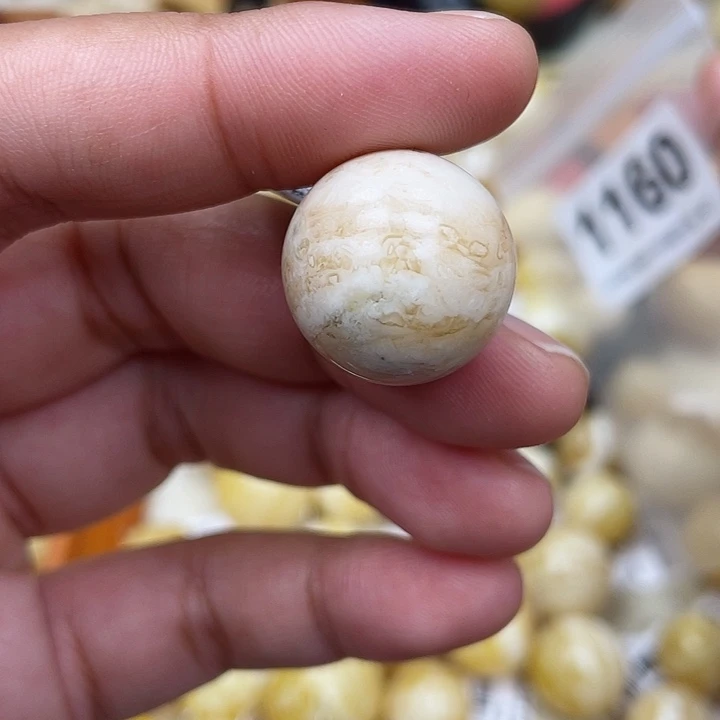 蜜蜡未镶嵌珠宝奇石粉19.5沁色