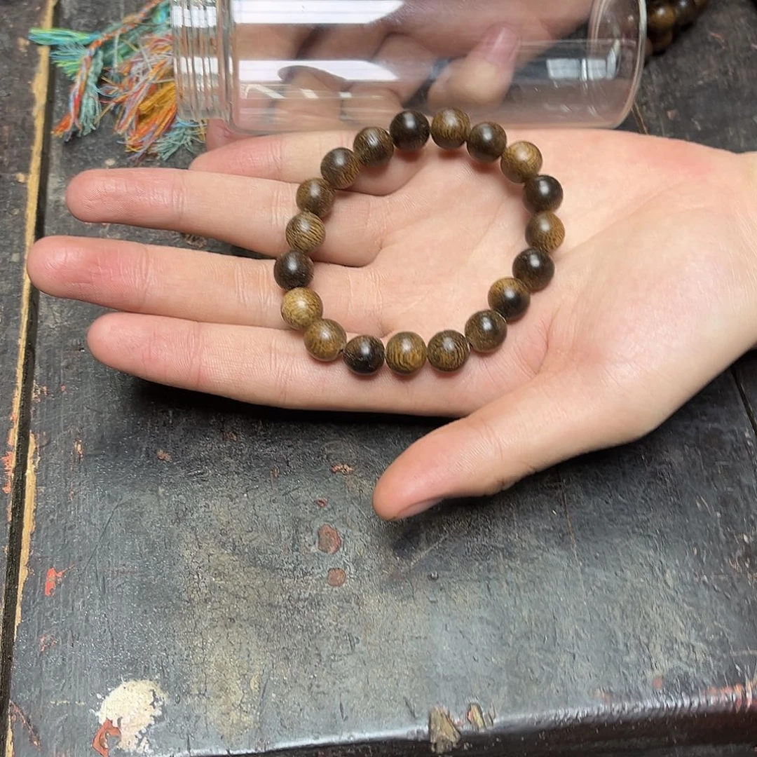 大叶紫檀（黑酸枝木类）