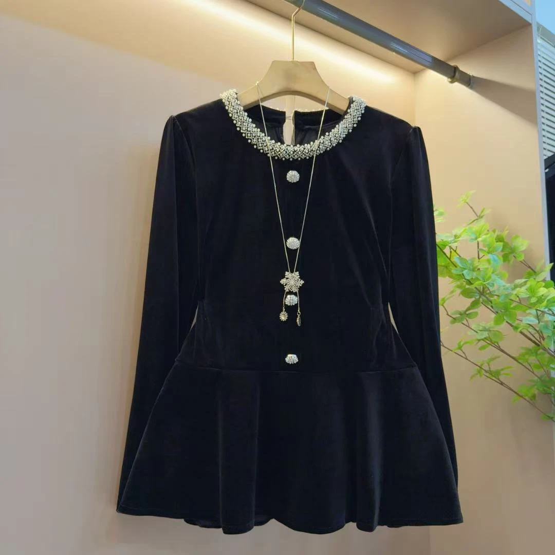 时尚秋季百搭圆领设计感重工后背系扣丝绒上衣（长65左右）