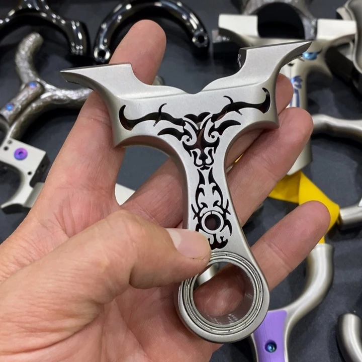 卷****90-25钛合金牛魔王龙齿带弓包