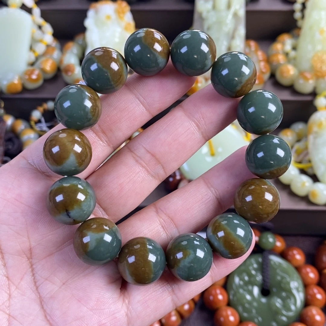 透闪石质玉未镶嵌手串