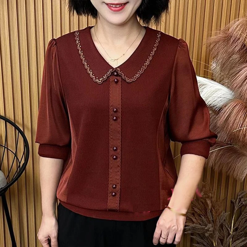 9086秋款花边娃娃领拼接长袖套头T恤女新款宽松单排扣妈妈装上衣