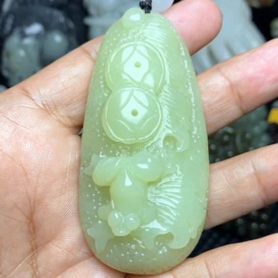 颈饰未镶嵌和田玉