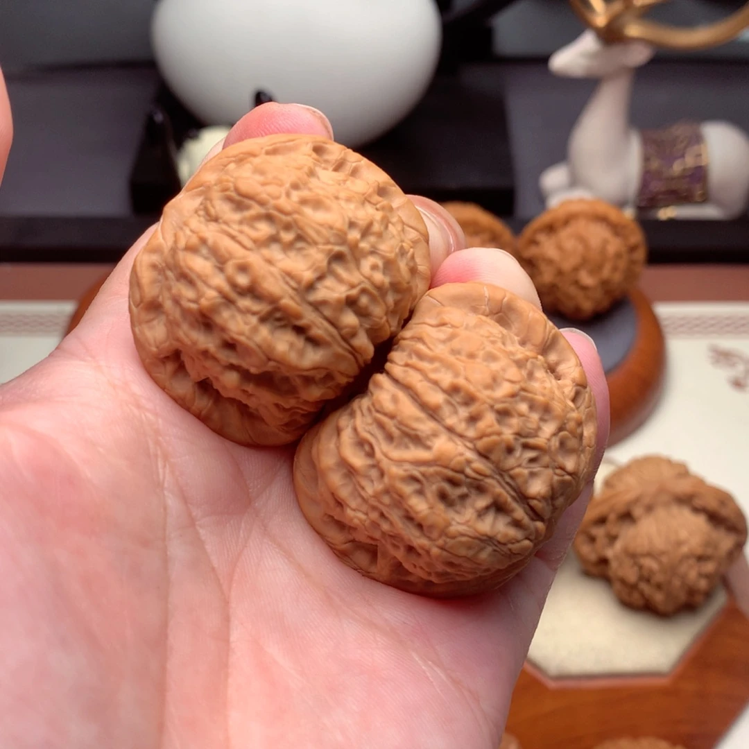 文玩核桃把件吥*血麒麟全品满肉巨重  1号