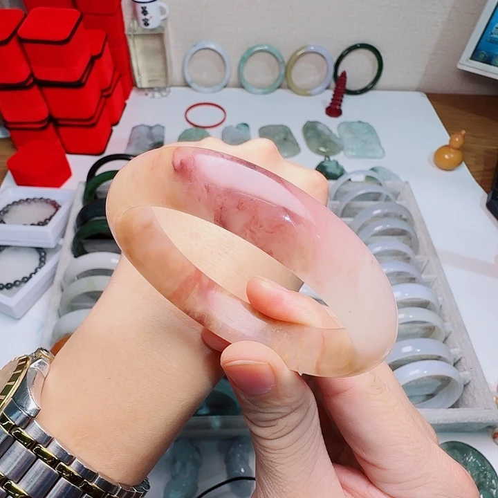 未镶嵌手镯石英质玉（金丝玉）