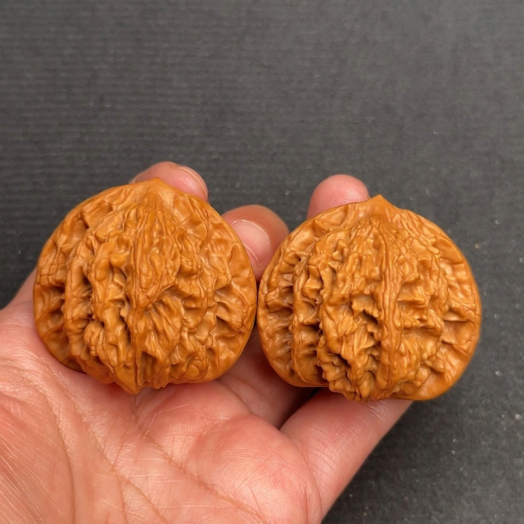 把件桃核44.5×41精修打底狮虎兽