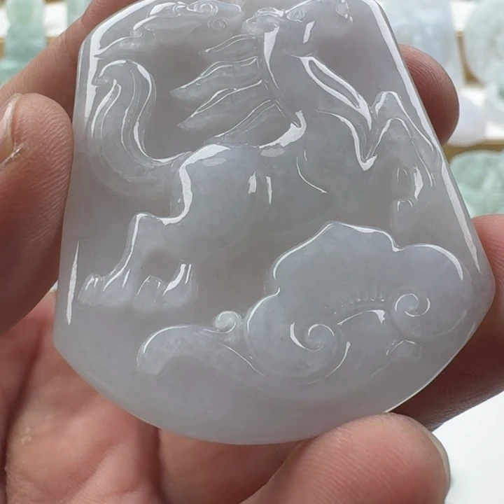 翡翠未镶嵌颈饰天然缅甸A货翡翠