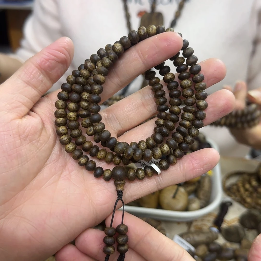 沉香木手串白棋 99 沉虫漏多圈 16 克多样性发一