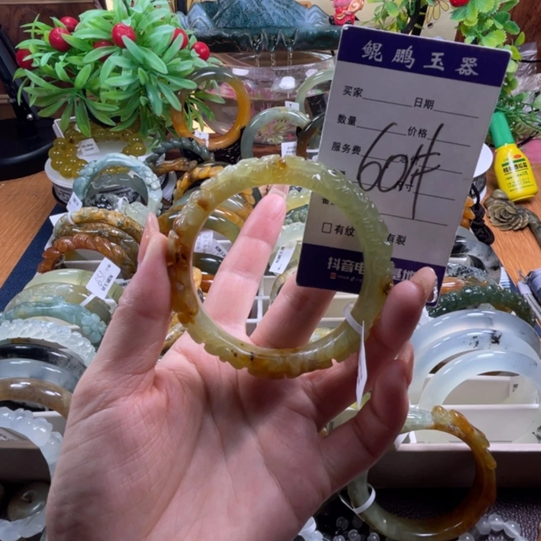 未镶嵌蛇纹石玉手镯