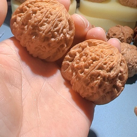 文玩核桃把件点*点泥鳅背43