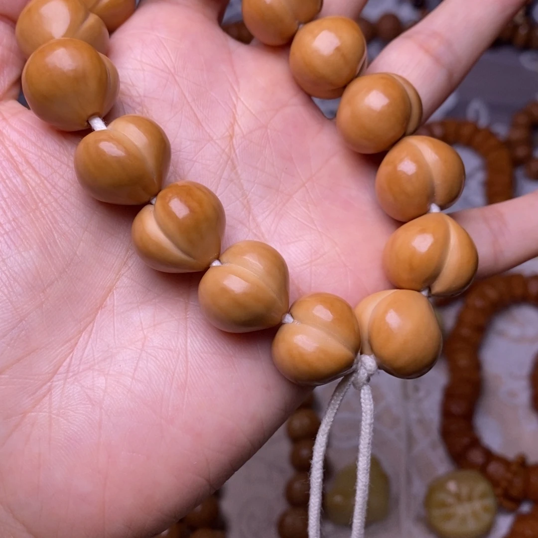 把件猴头核桃柯基屁桃高定