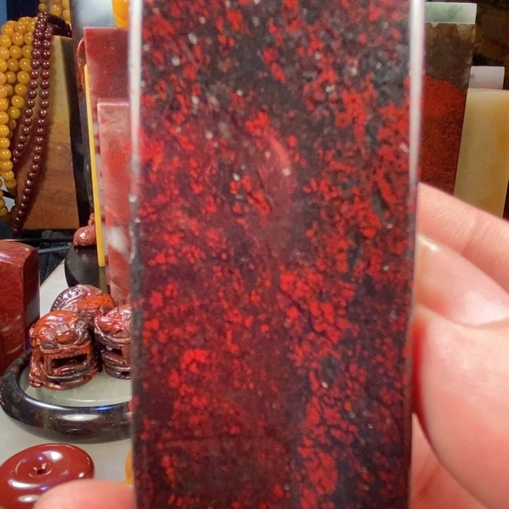 玉桂林鸡血红玉印