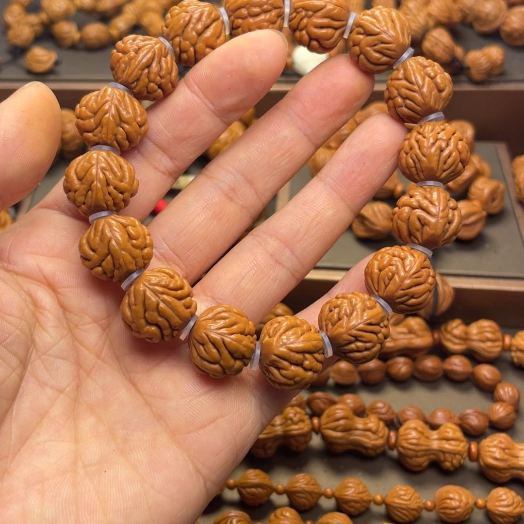 桃核手串龙纹桃核3
