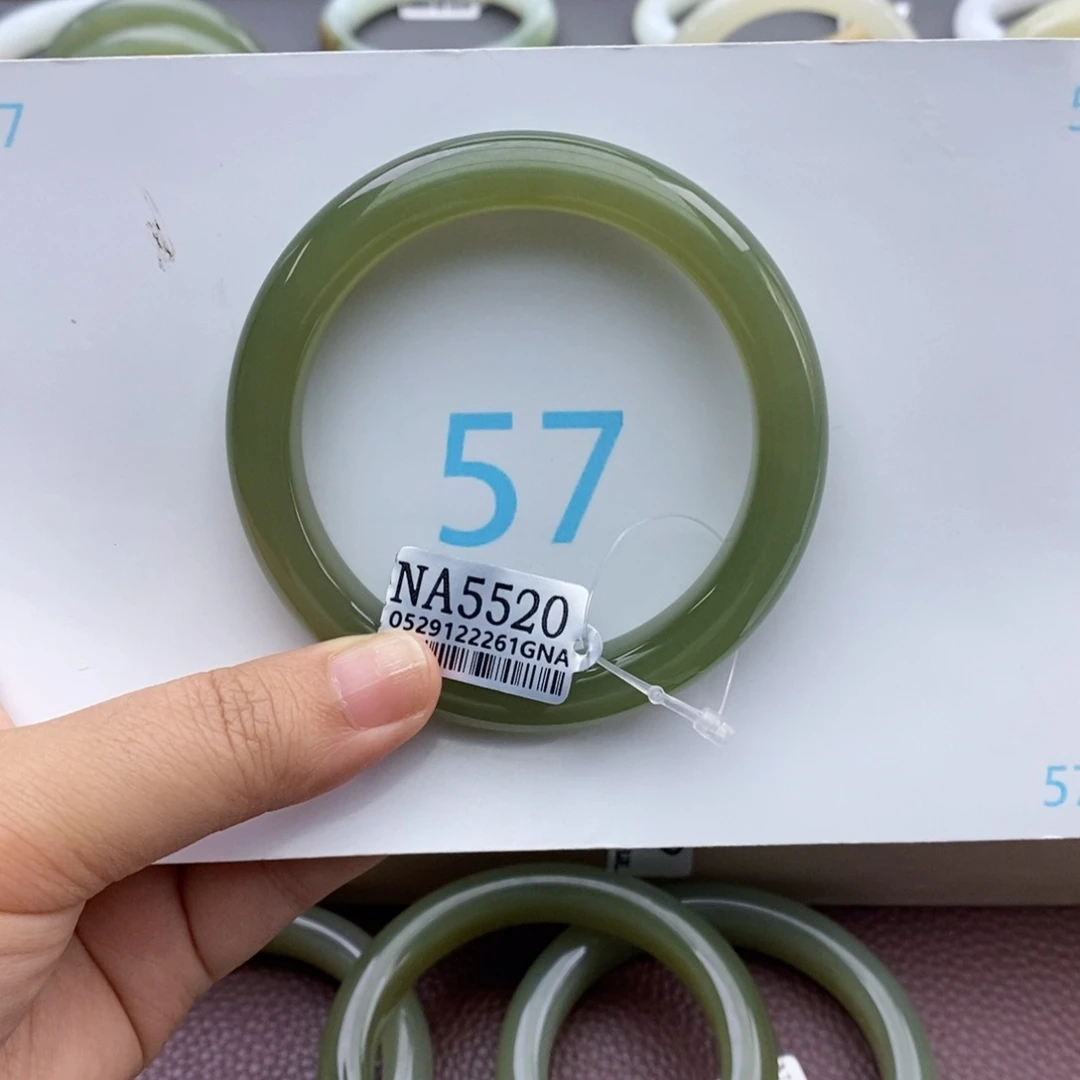 和田玉手镯未镶嵌w**.