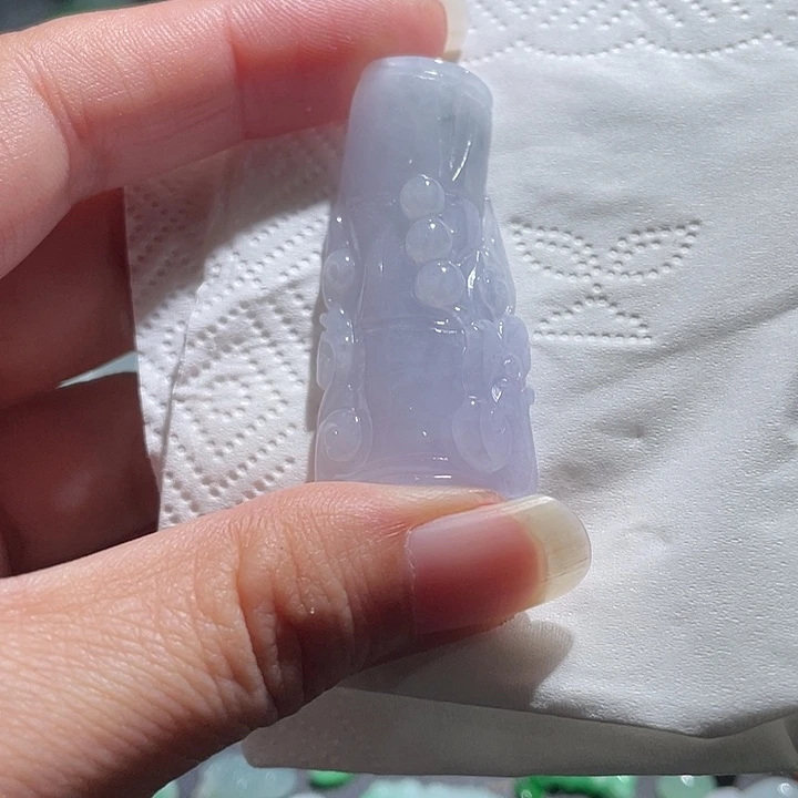 颈饰未镶嵌翡翠天