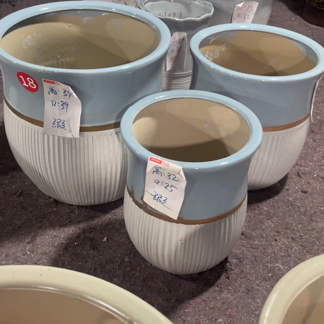 钱袋蓝口一套三个花盆