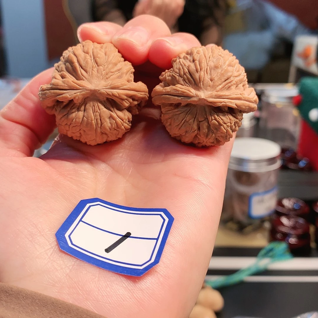 【闪购商品】吊坠文玩核桃球白36尺