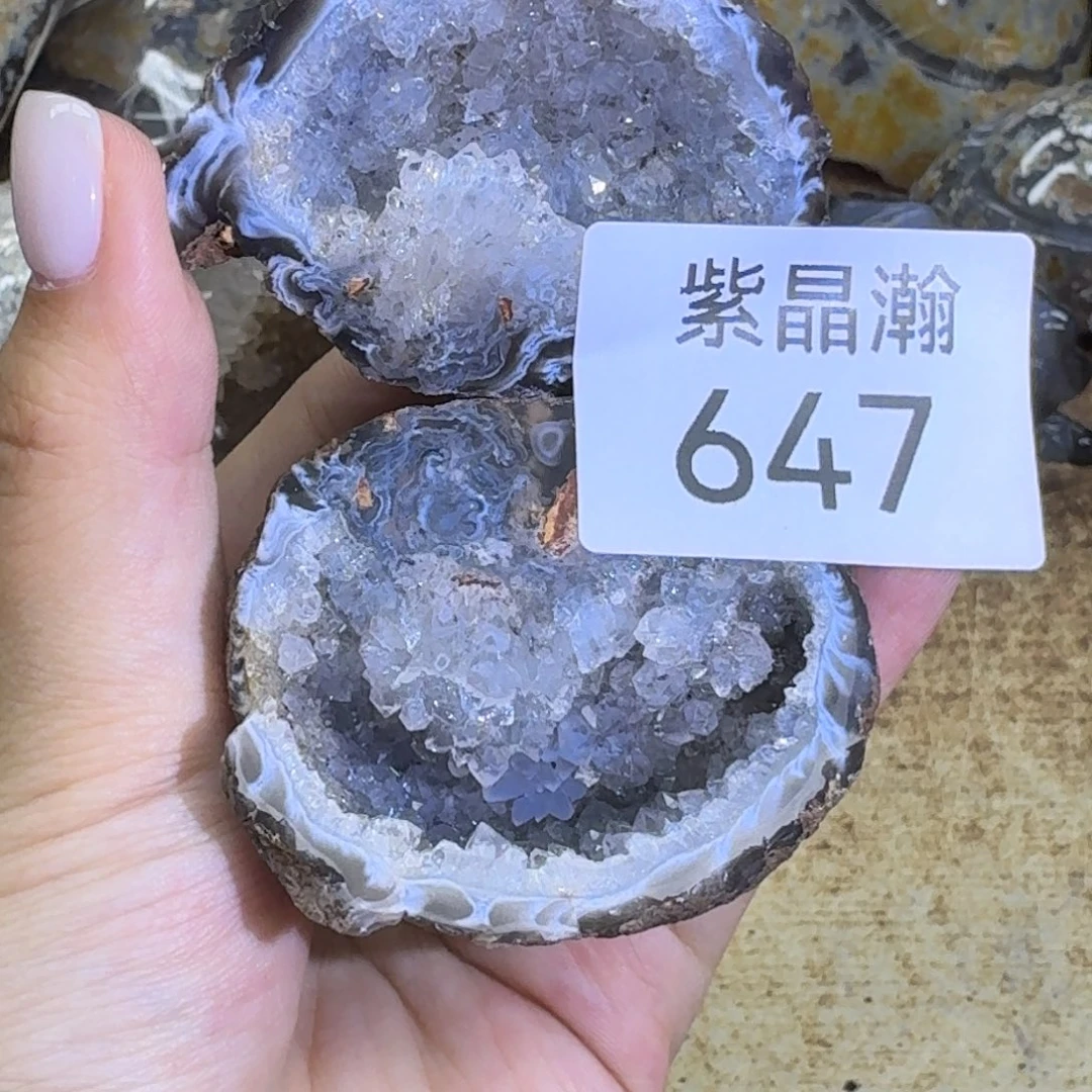 未镶嵌水晶大型摆件（非配饰）