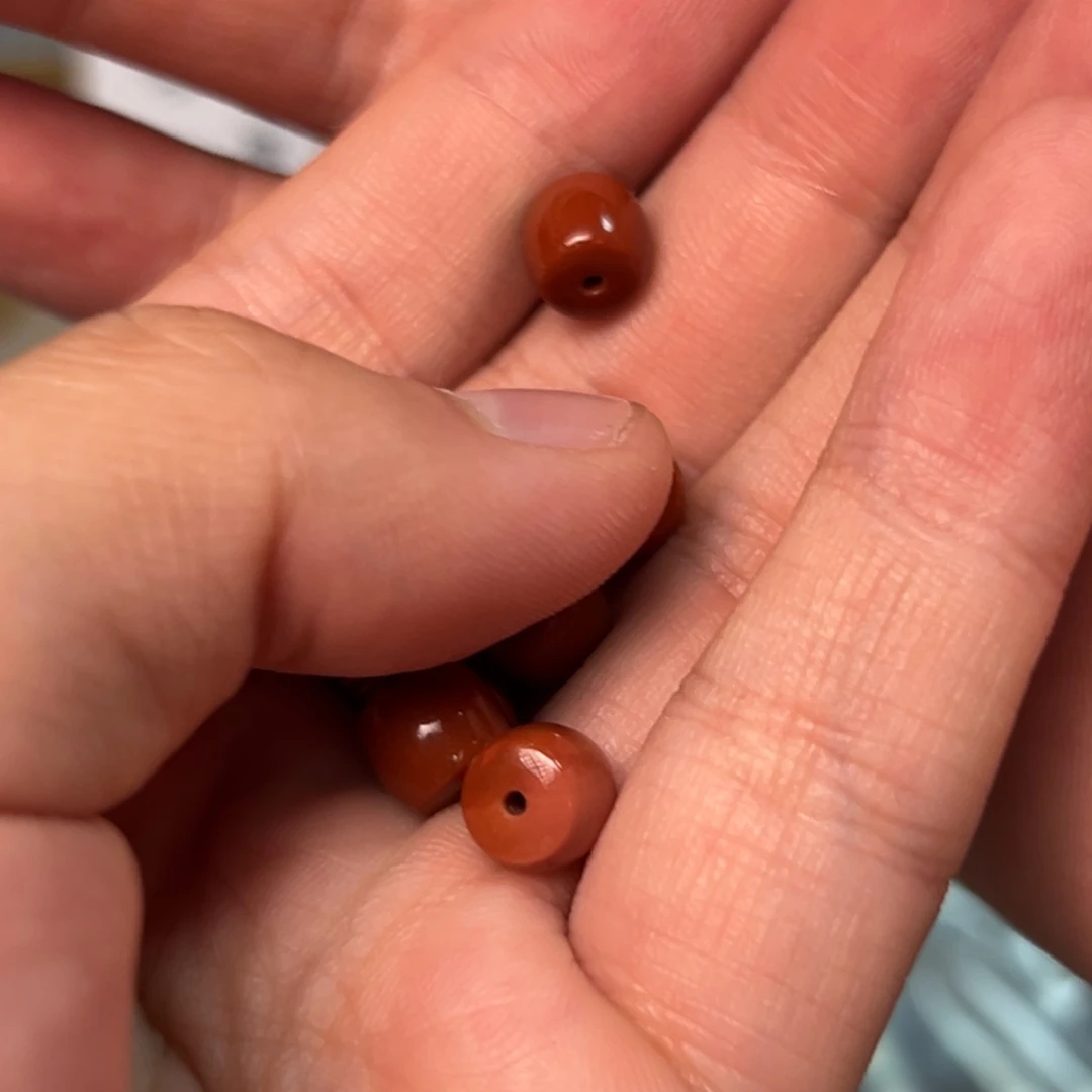 南红玛瑙配饰未镶嵌