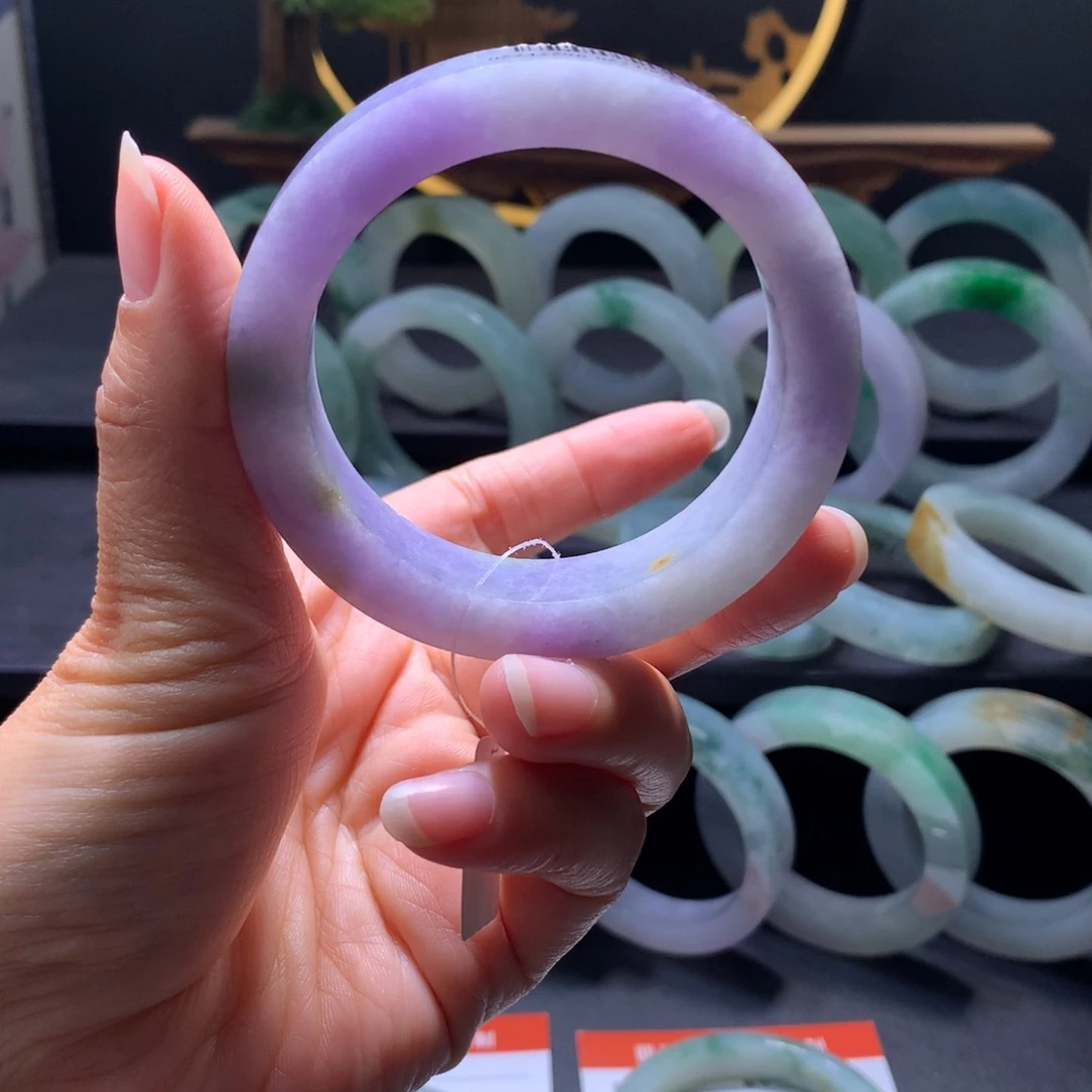 定制翡翠未镶嵌翡翠手镯