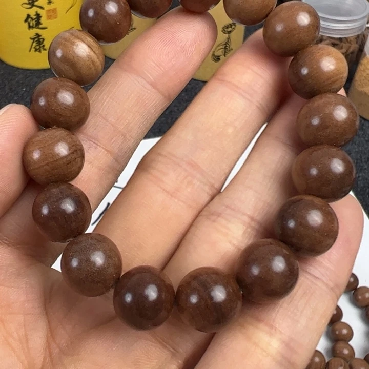 木檀香1.2土埋料…………………………瑕疵