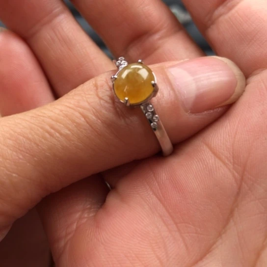 禹***妈翡翠未镶嵌戒指缅甸