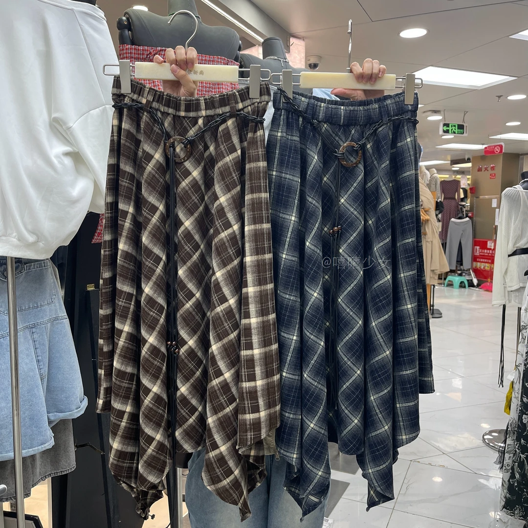 复古不规则格子半身裙女2025秋季高腰显瘦a字裙中长款百搭伞裙子