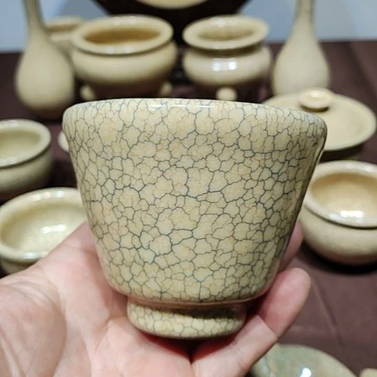 龚东华老师梅花墨纹作品