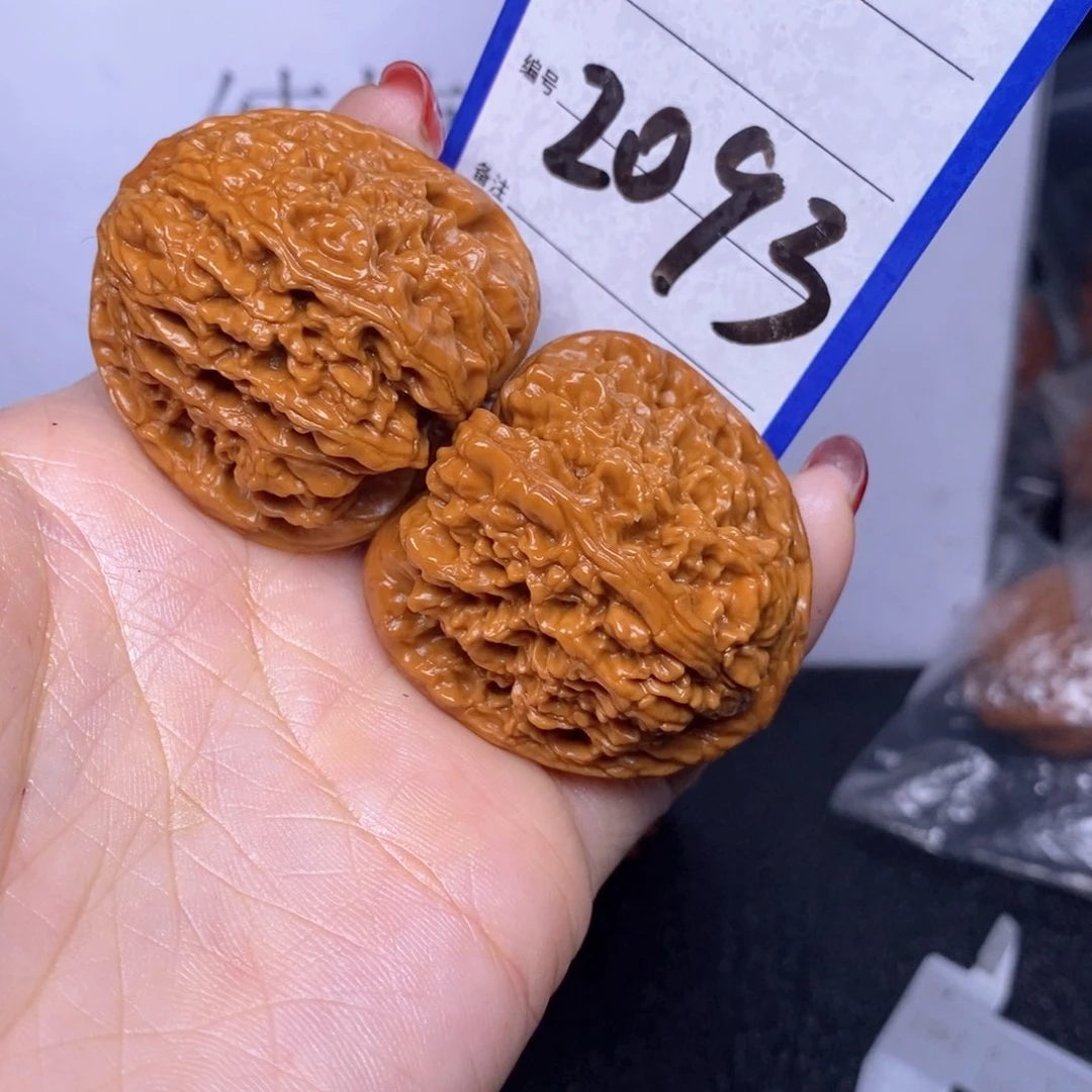 文玩核桃把件缘****，2093/41南疆石